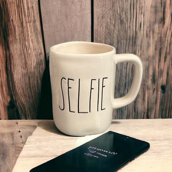 NEW Rae Dunn SELFIE Large Mug - Picture 6 of 6